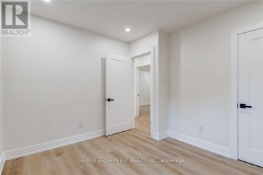 63 HARDALE CRESCENT Hamilton (Huntington) Ontario photo 17