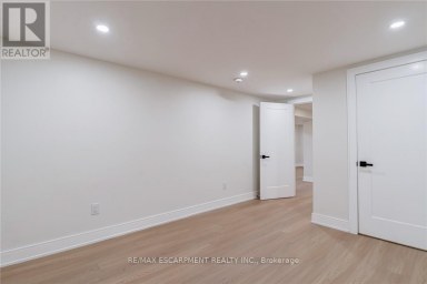 63 HARDALE CRESCENT Hamilton (Huntington) Ontario photo 31