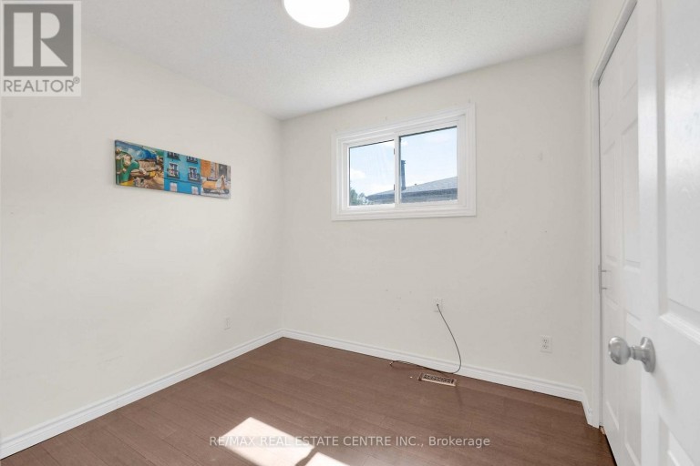 141 CEDAR CREST STREET, Kitchener, Ontario, N2N2A6