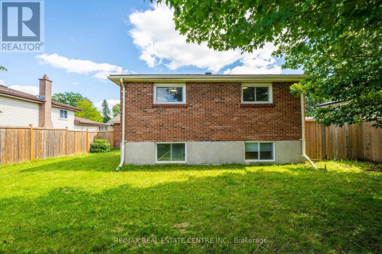 141 CEDAR CREST STREET, Kitchener, Ontario, N2N2A6
