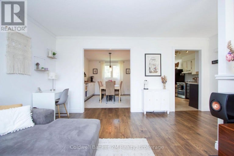 842 SAINT ANNE COURT, Oshawa (Northglen), Ontario, L1J7N1