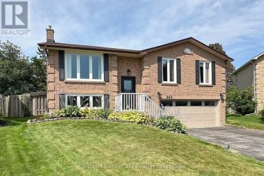 842 SAINT ANNE COURT Oshawa (Northglen) Ontario photo 2
