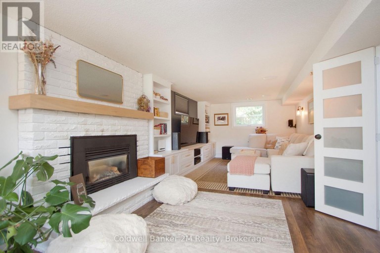 842 SAINT ANNE COURT, Oshawa (Northglen), Ontario, L1J7N1