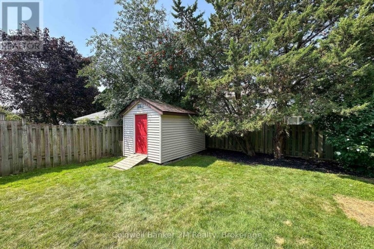 842 SAINT ANNE COURT, Oshawa (Northglen), Ontario, L1J7N1