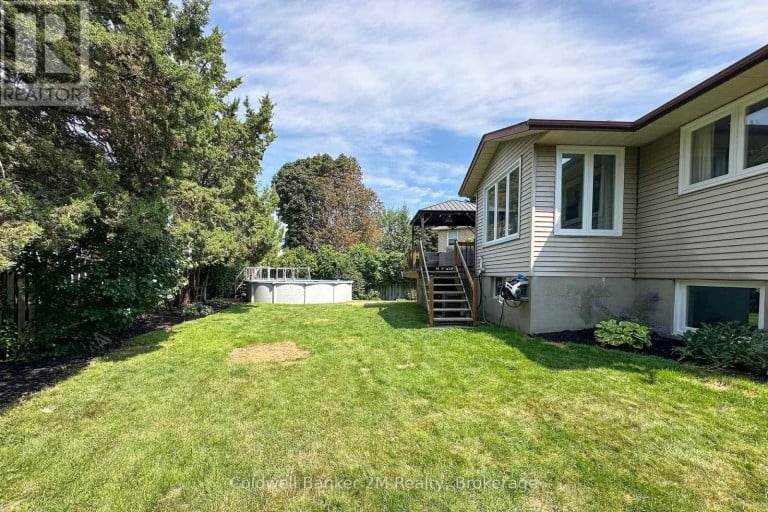 842 SAINT ANNE COURT, Oshawa (Northglen), Ontario, L1J7N1