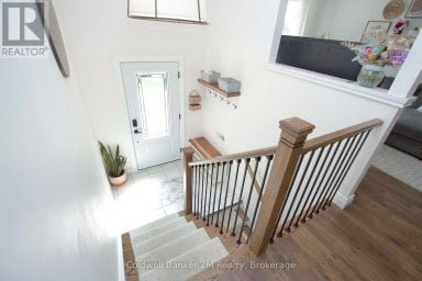 842 SAINT ANNE COURT Oshawa (Northglen) Ontario photo 7
