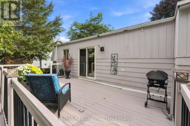 40 WILMOT TRAIL Clarington (Bowmanville) Ontario photo 34