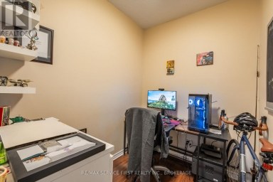 240 WELLINGTON STREET, Kingston (East Of Sir John A. Blvd) Ontario