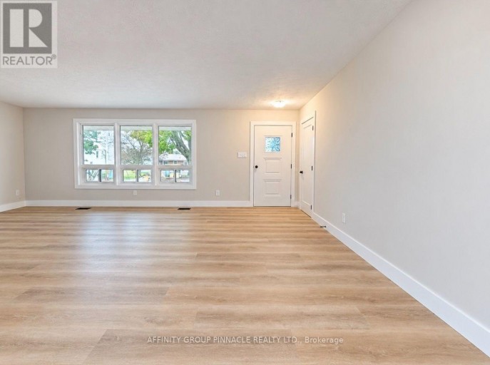 92 ST PATRICK STREET, Kawartha Lakes (Lindsay), Ontario, K9V1R6