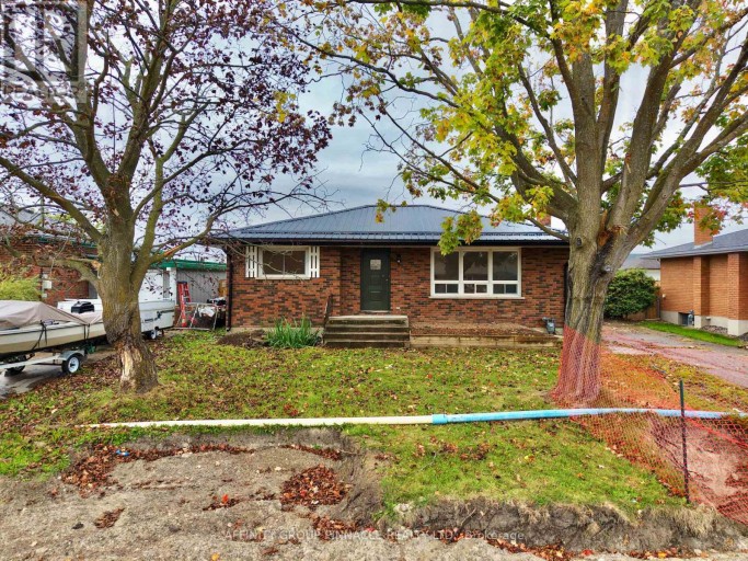 92 ST PATRICK STREET, Kawartha Lakes (Lindsay), Ontario, K9V1R6