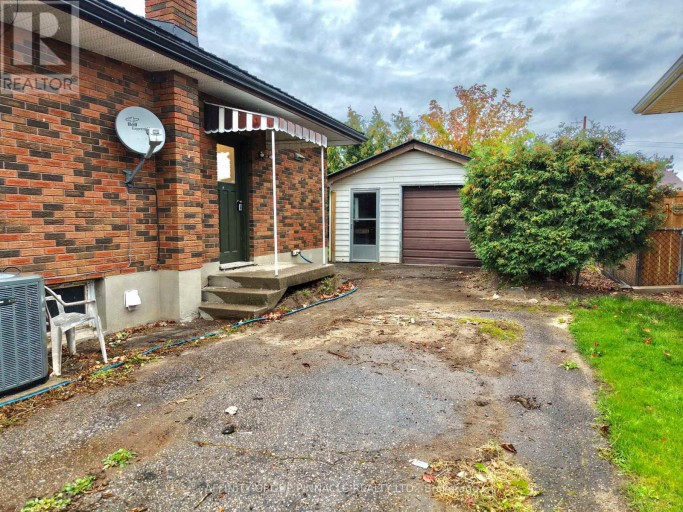 92 ST PATRICK STREET, Kawartha Lakes (Lindsay), Ontario, K9V1R6