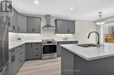 224 O'NEIL STREET Peterborough (Monaghan Ward 2) Ontario photo 12
