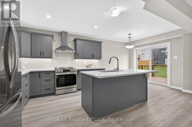 224 O'NEIL STREET Peterborough (Monaghan Ward 2) Ontario photo 13