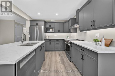 224 O'NEIL STREET Peterborough (Monaghan Ward 2) Ontario photo 14