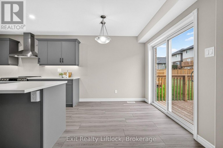 224 O'NEIL STREET, Peterborough (Monaghan Ward 2), Ontario, K9K0H5