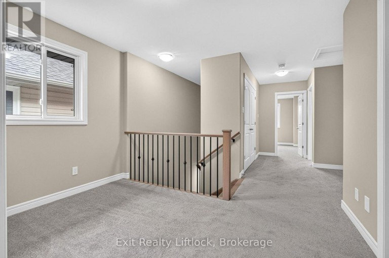 224 O'NEIL STREET, Peterborough (Monaghan Ward 2), Ontario, K9K0H5