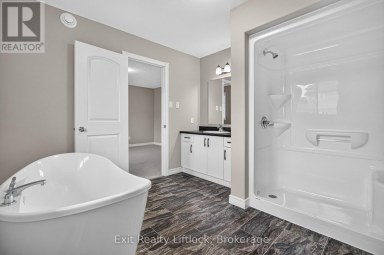 224 O'NEIL STREET Peterborough (Monaghan Ward 2) Ontario photo 27