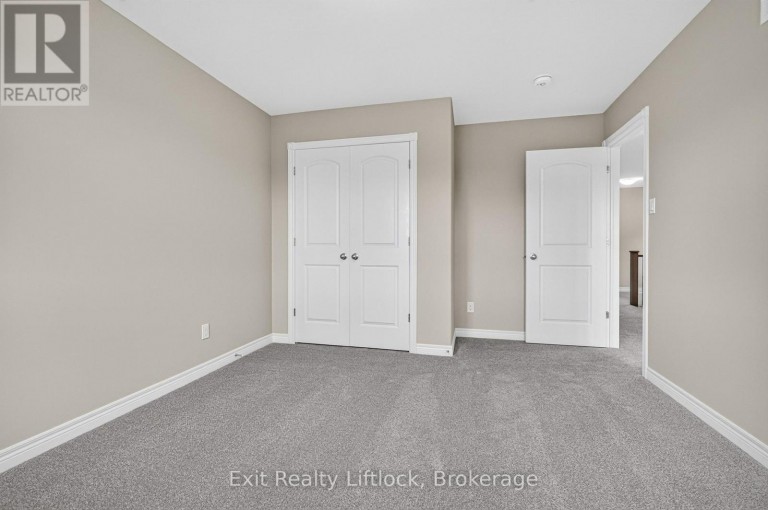 224 O'NEIL STREET, Peterborough (Monaghan Ward 2), Ontario, K9K0H5