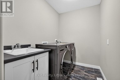 224 O'NEIL STREET Peterborough (Monaghan Ward 2) Ontario photo 38