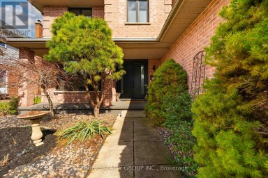 241 ANDOVER DRIVE London South (South O) Ontario photo 2