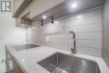 1504 - 8 EGLINTON AVENUE E Toronto (Mount Pleasant West) Ontario photo 15