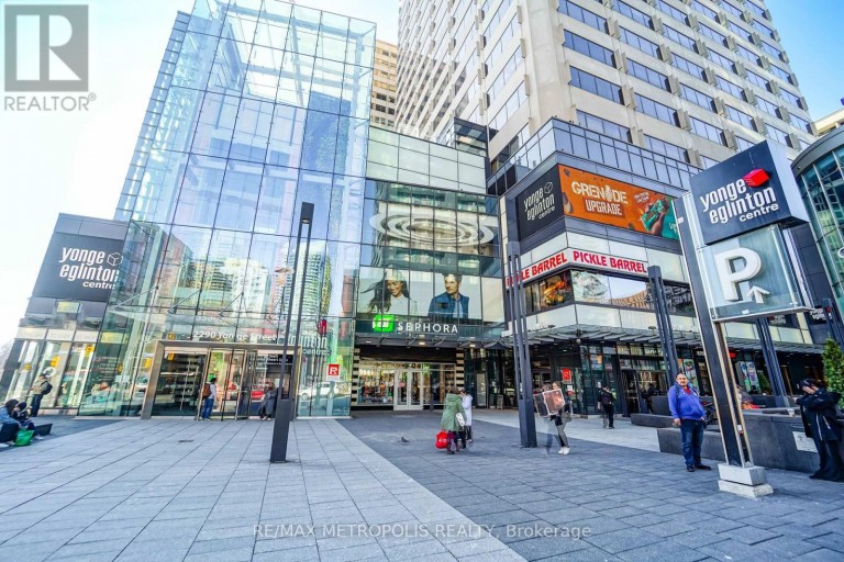 1504 - 8 EGLINTON AVENUE E, Toronto (Mount Pleasant West), Ontario, M4P0C1