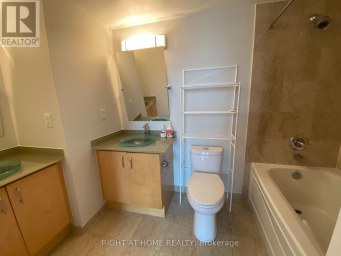 PH109 - 8 SCOLLARD STREET Toronto (Annex) Ontario photo 12