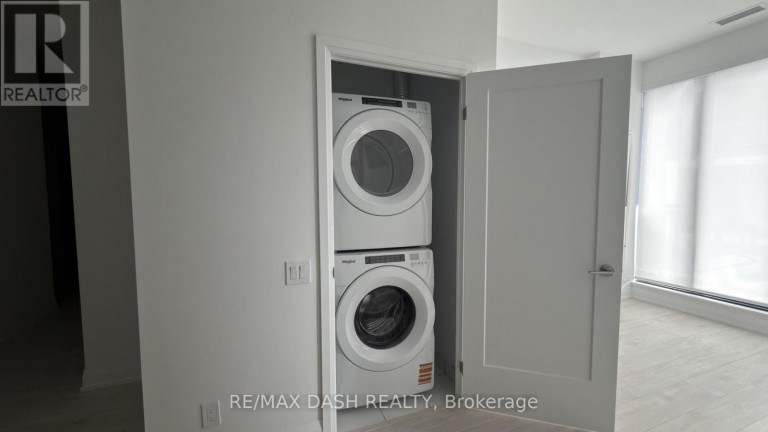 701 - 20 SOUDAN AVENUE, Toronto (Mount Pleasant West), Ontario, M4S0E2