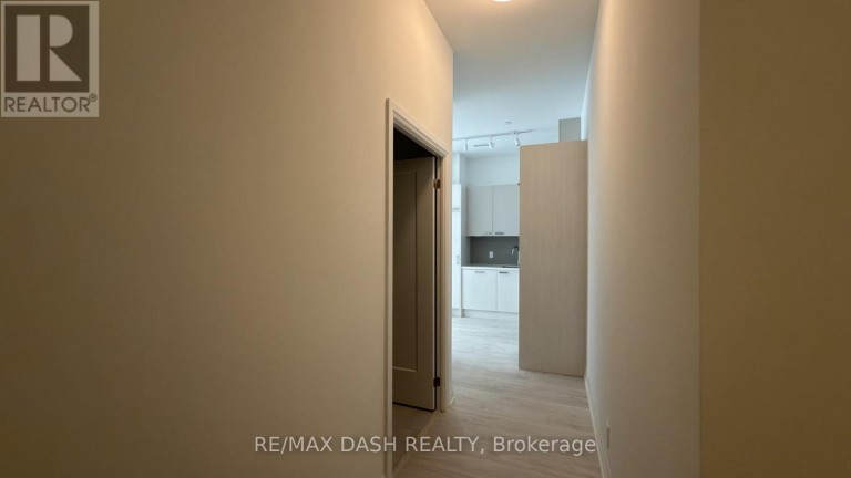 701 - 20 SOUDAN AVENUE, Toronto (Mount Pleasant West), Ontario, M4S0E2
