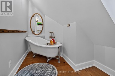 1018 PINE RIDGE ROAD Muskoka Lakes (Wood (Muskoka Lakes)) Ontario photo 29