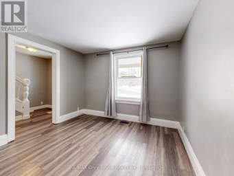 690 8TH STREET E Owen Sound Ontario photo 13