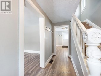 690 8TH STREET E Owen Sound Ontario photo 15