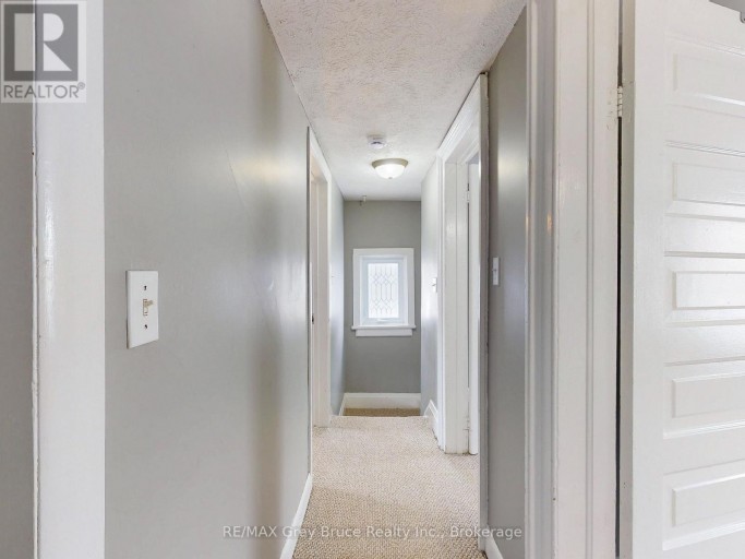 690 8TH STREET E, Owen Sound, Ontario, N4K1L8