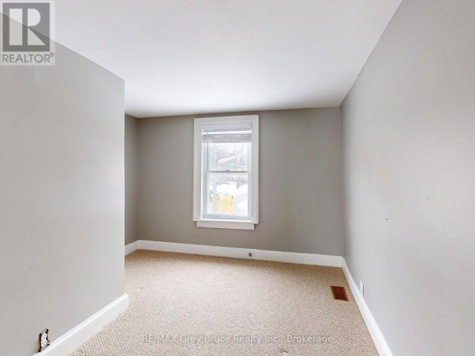 690 8TH STREET E, Owen Sound, Ontario, N4K1L8