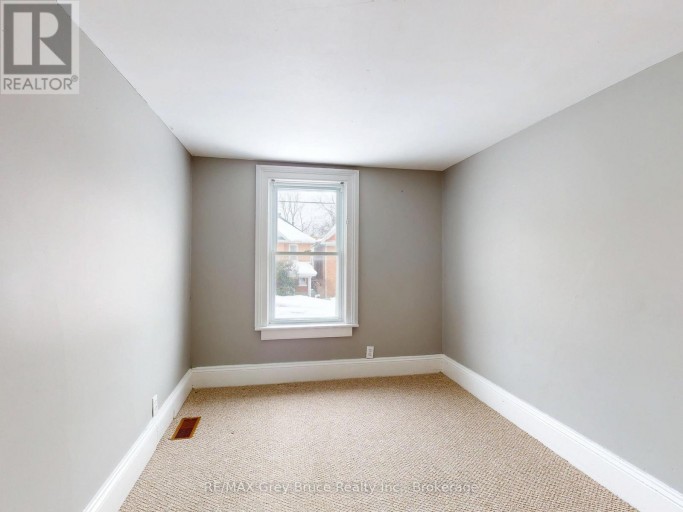 690 8TH STREET E, Owen Sound, Ontario, N4K1L8
