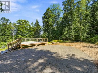 1093 GRACE RIVER ROAD Highlands East (Monmouth) Ontario photo 7