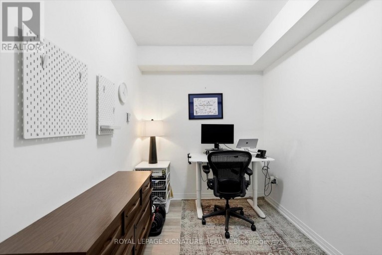 205 - 408 BROWNS LINE, Toronto (Alderwood), Ontario, M8W0C3