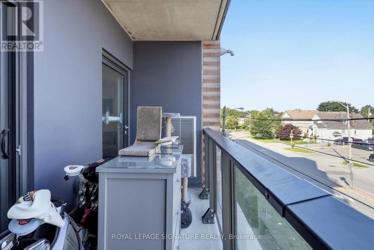 205 - 408 BROWNS LINE, Toronto (Alderwood), Ontario, M8W0C3