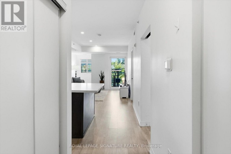 205 - 408 BROWNS LINE, Toronto (Alderwood), Ontario, M8W0C3