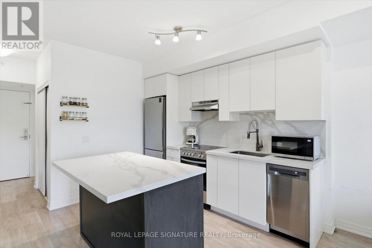 205 - 408 BROWNS LINE, Toronto (Alderwood), Ontario, M8W0C3