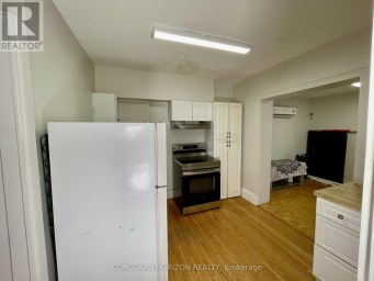 3 - 2257 DUNDAS STREET W Toronto (Roncesvalles) Ontario photo 2