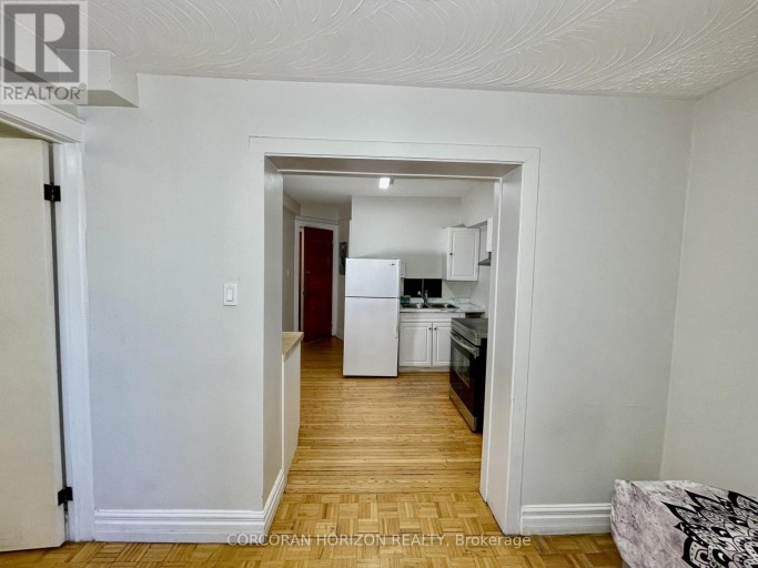 3 - 2257 DUNDAS STREET W, Toronto (Roncesvalles), Ontario, M6R1X6