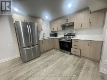 BSMT - 211 MACEDONIA CRESCENT Mississauga (Fairview) Ontario photo 2