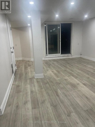 BSMT - 211 MACEDONIA CRESCENT, Mississauga (Fairview), Ontario, L5B3R8