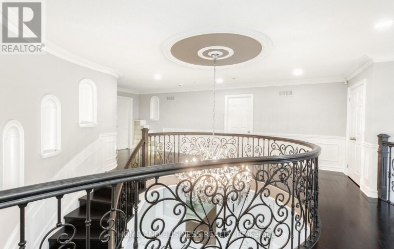 1755 BIRCHWOOD DRIVE, Mississauga (Clarkson), Ontario, L5J1T7