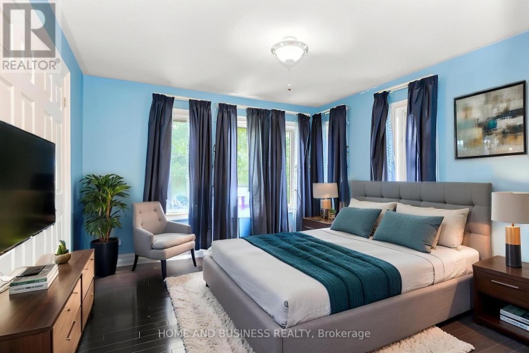 1755 BIRCHWOOD DRIVE, Mississauga (Clarkson), Ontario, L5J1T7