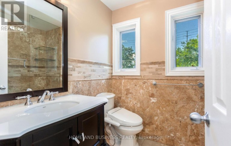 1755 BIRCHWOOD DRIVE, Mississauga (Clarkson), Ontario, L5J1T7