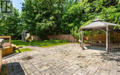 1755 BIRCHWOOD DRIVE Mississauga (Clarkson) Ontario photo 8