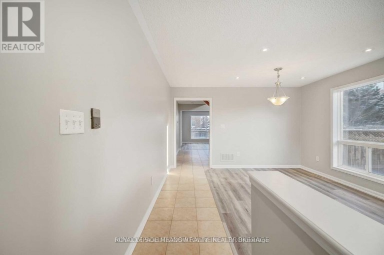 1050 WICKSON WAY, Milton (BE Beaty), Ontario, L9T6Y4