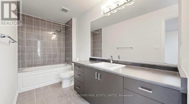 UPPER UNIT - 96 FIELDFARE ROAD Brampton (Northwest Brampton) Ontario photo 3